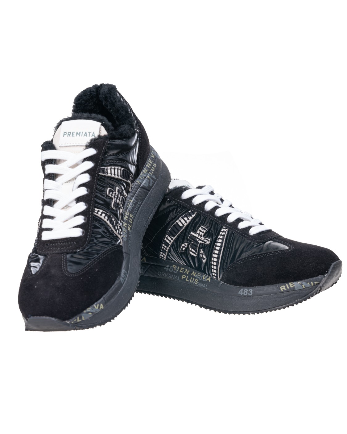 shop PREMIATA Saldi Scarpe: Premiata sneakers "Conny" in mix di materiali.
Modello con punta tonda.
Chiusura con lacci.
Applicazione con logo sulla linguetta.
Caviglia imbottita.
Altezza Suola 4 cm.
Fusbet Interno 27 cm.
Composizione: SOLE: 85% EVA 15% PHYLON (PLASTIC MATERIAL) UPPER: 40% CALF LEATHER 30% PL 10% PA 10% PU 10% PC LINING: 100% GOAT LEATHER
Made in Vietnam.. CONNY-5517 number 9133589